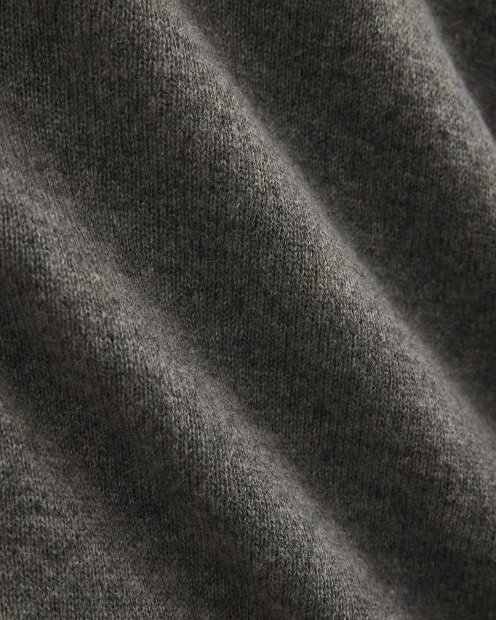 womens-cashmere-cropped-high-v-sweater-heather-charcoal