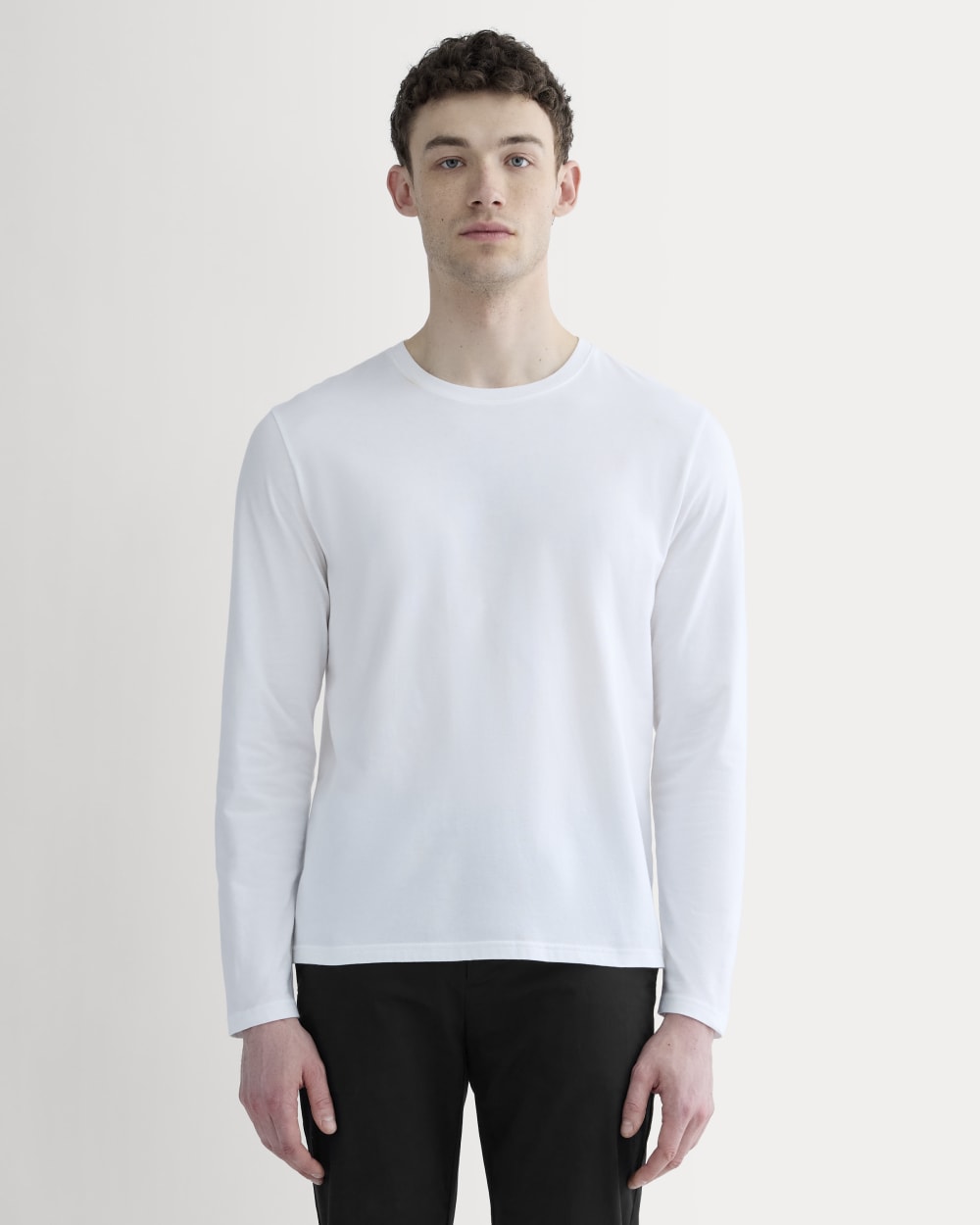 The Essential Organic Long-Sleeve Tee White – Everlane