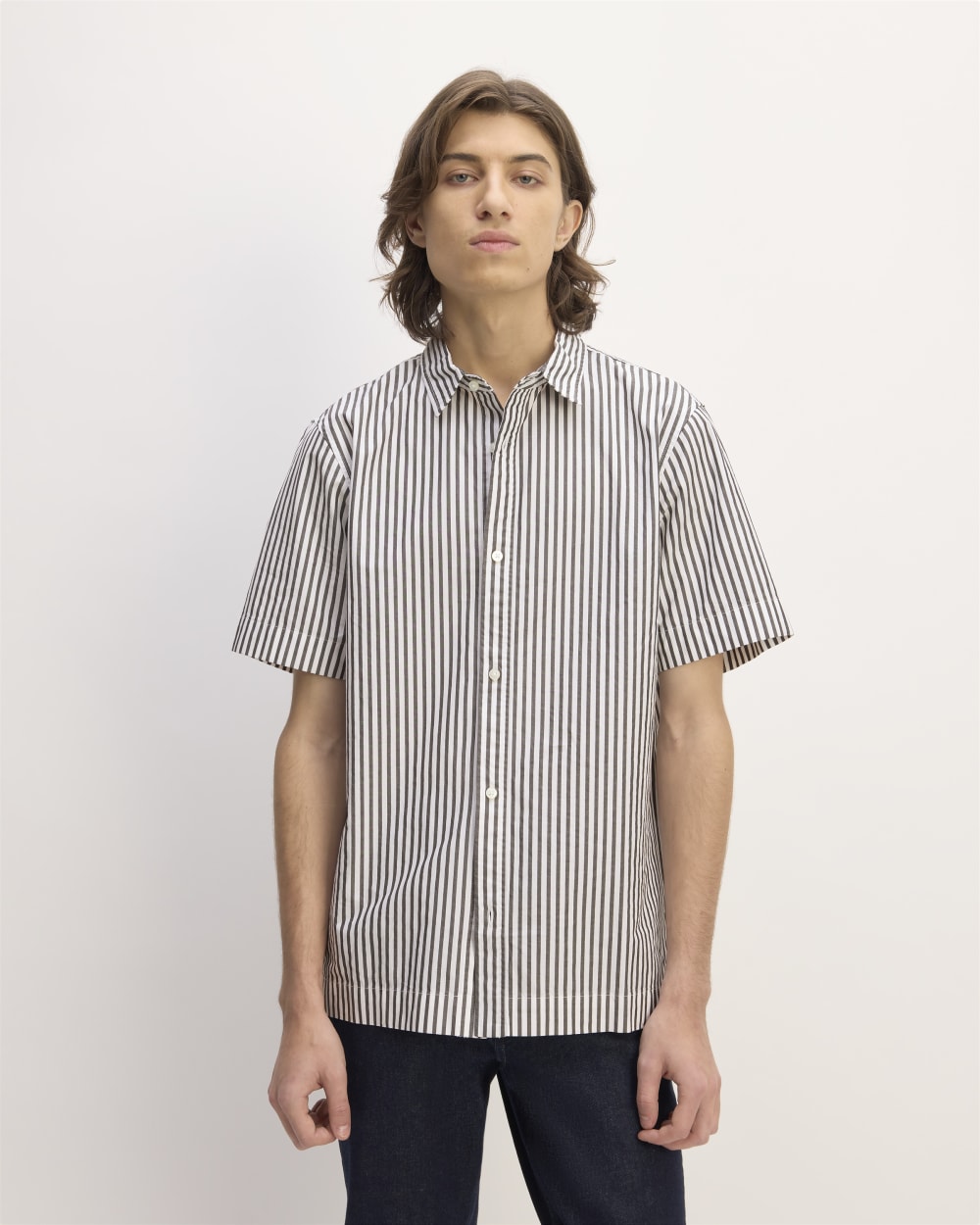 The Supima Short-Sleeve Poplin Shirt | Optic White / Black Everlane The Supima Short-Sleeve Poplin Shirt | Optic White / Black Everlane