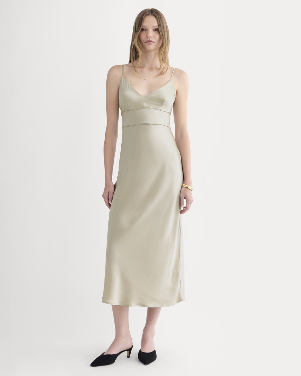 Everlane Bias Cut Slip Dress in Silk Charmeuse in Peyote, Size 10 Everlane Bias Cut Slip Dress in Silk Charmeuse in Peyote, Size 10