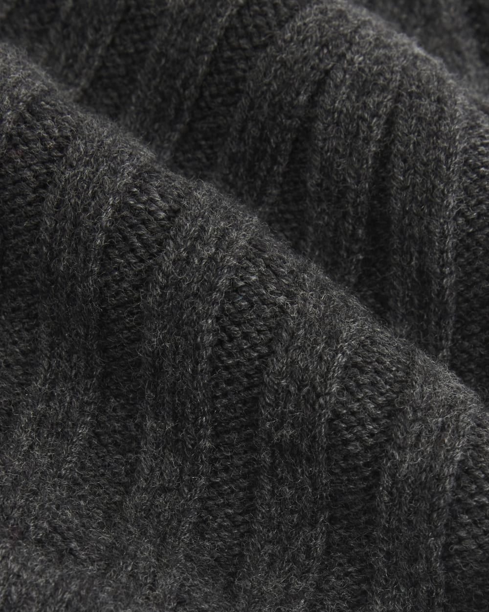 mens-chunky-ribbed-beanie-heathered-soot