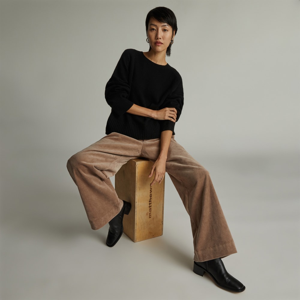 unisex-recashmere-crew-black | primary