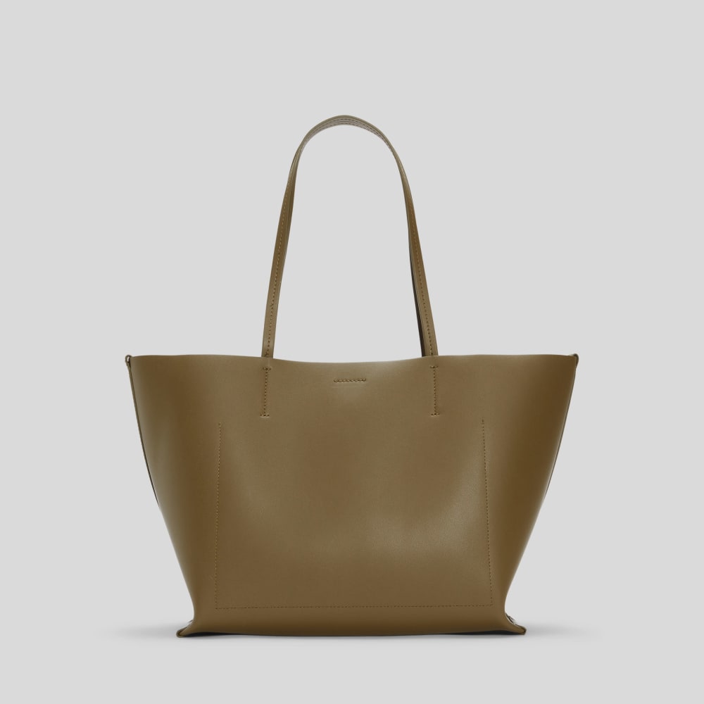 womens-luxe-medium-italian-leather-tote-beech