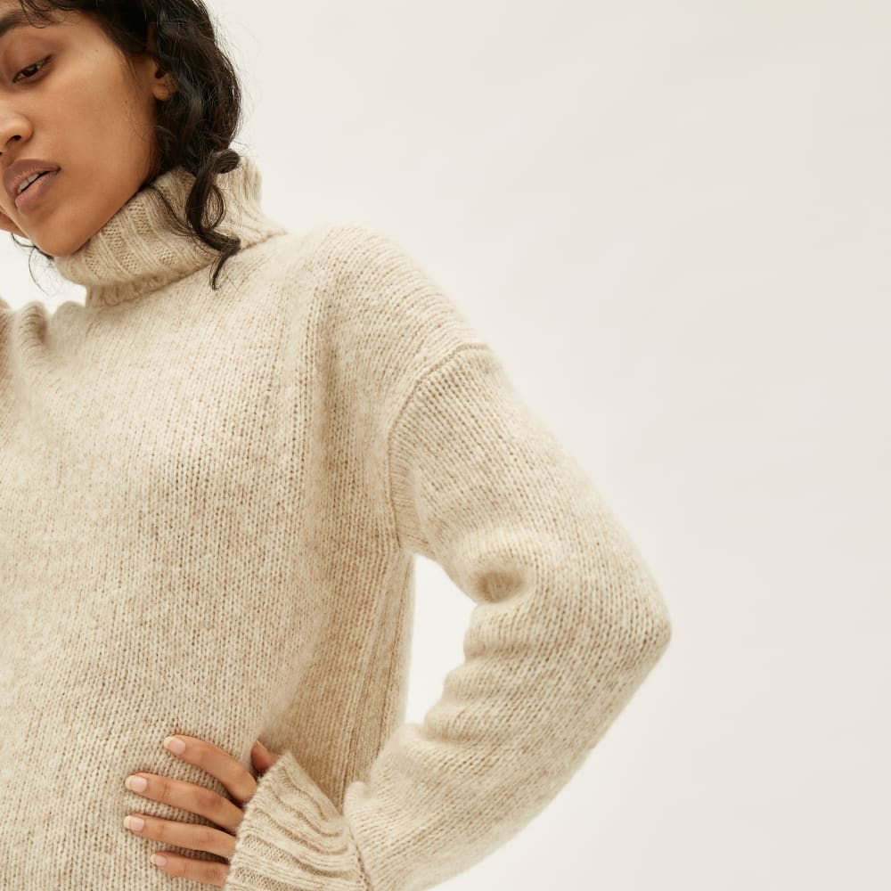 womens-light-chunky-turtleneck-ivory