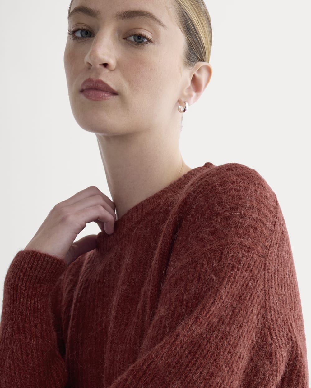 womens-alpaca-crew-merlot