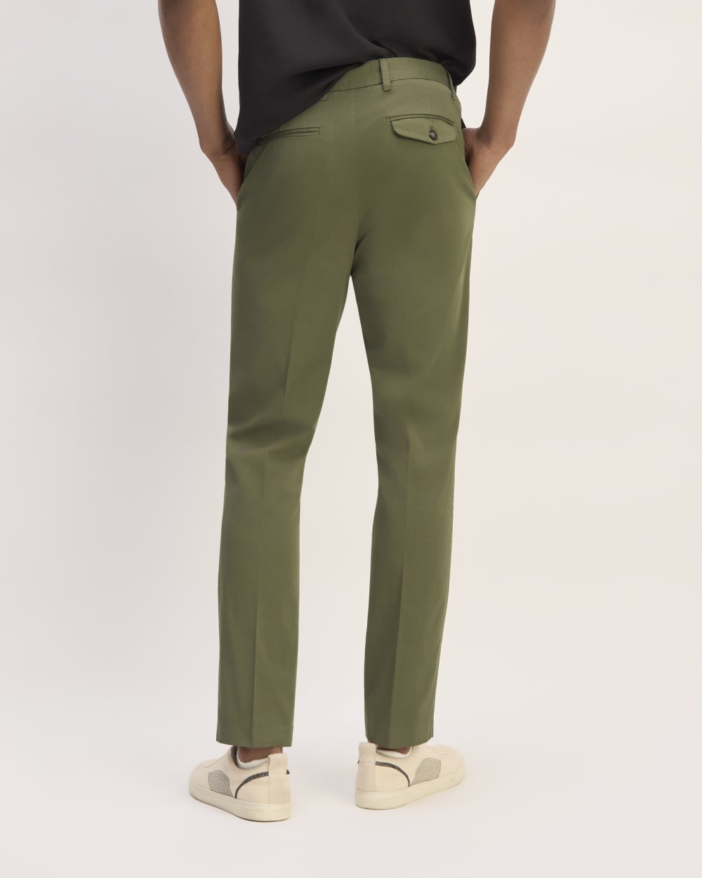 mens-relaxed-taper-air-chino-kalamata