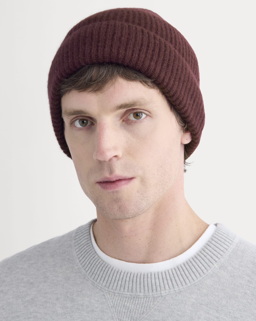 mens-cashmere-rib-beanie-2-wine | alt