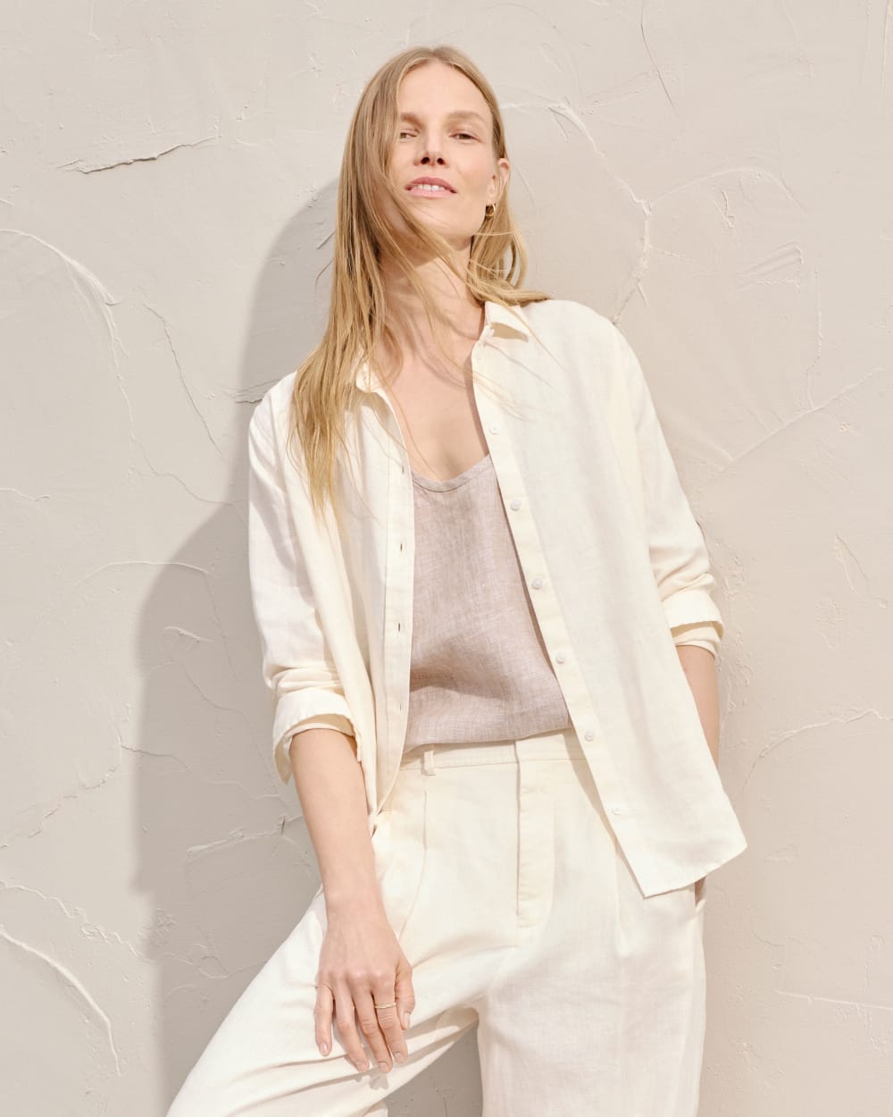 womens-linen-scoop-neck-tank-cornstalk-chambray