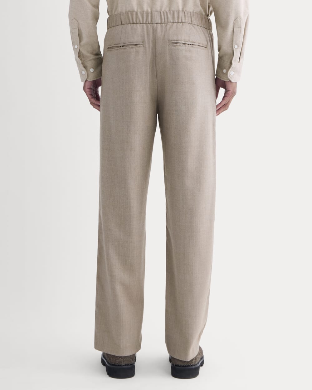 mens-pleated-trouser-tailor-twill-light-taupe