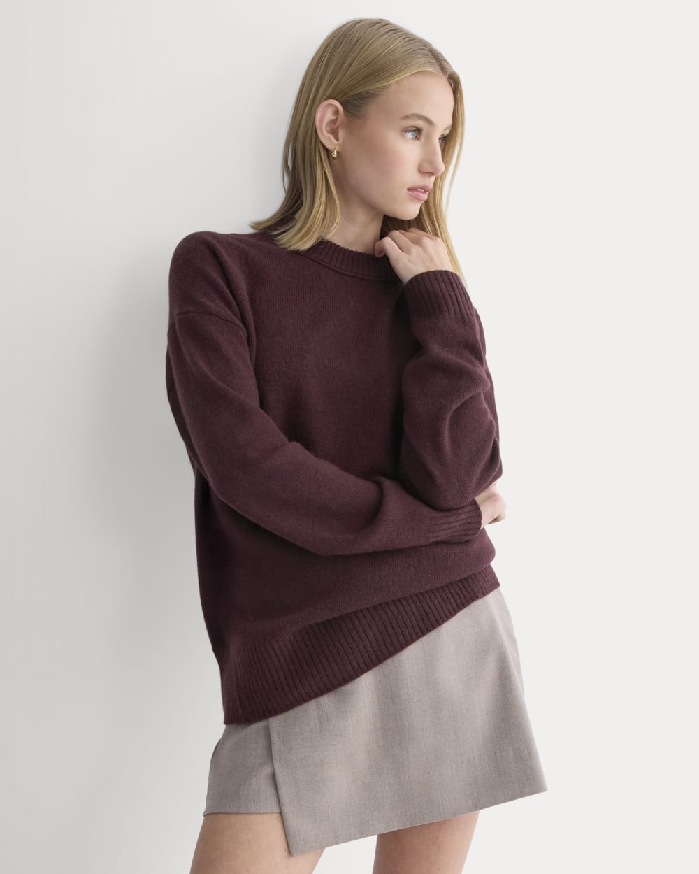womens-cashmere-boyfriend-sweater-wine | primary