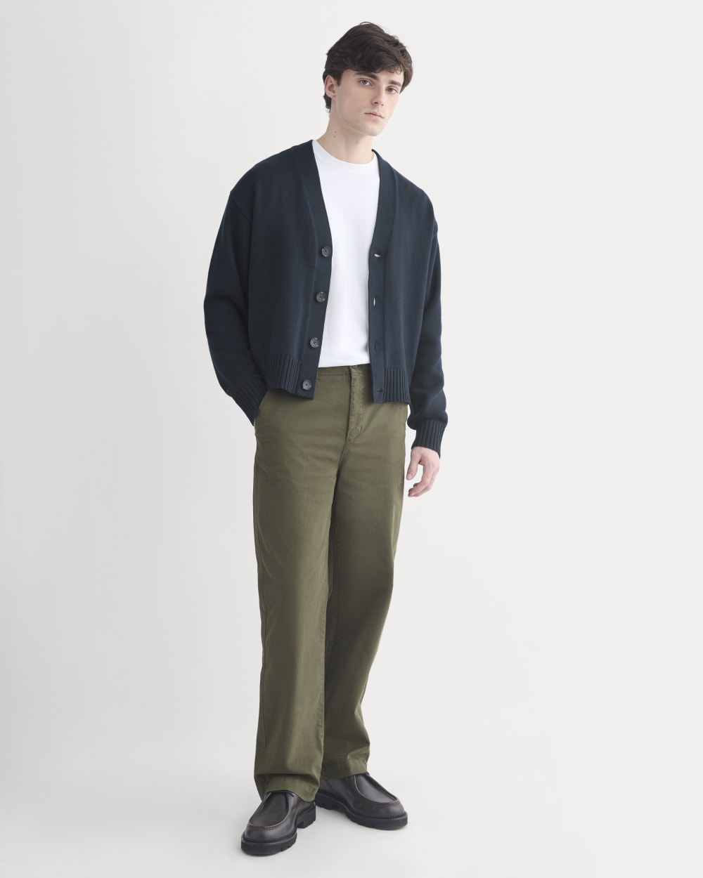 mens-everyday-relaxed-fit-chino-olive-night