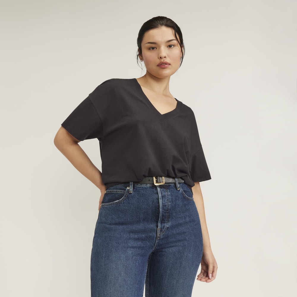 womens-organic-ctn-boxy-v-tee-vintage-black | primary
