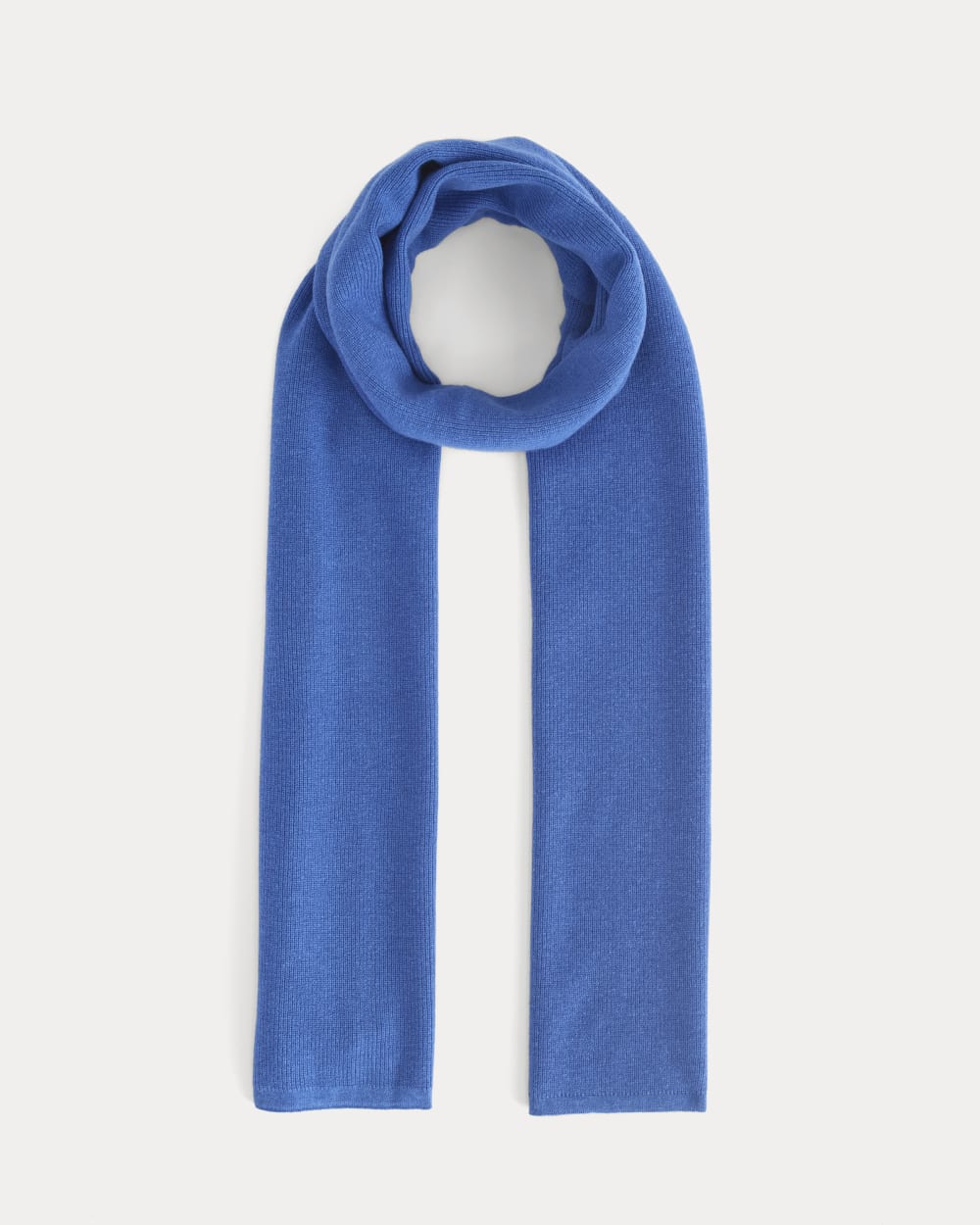 womens-gifting-scarf-classic-blue | primary
