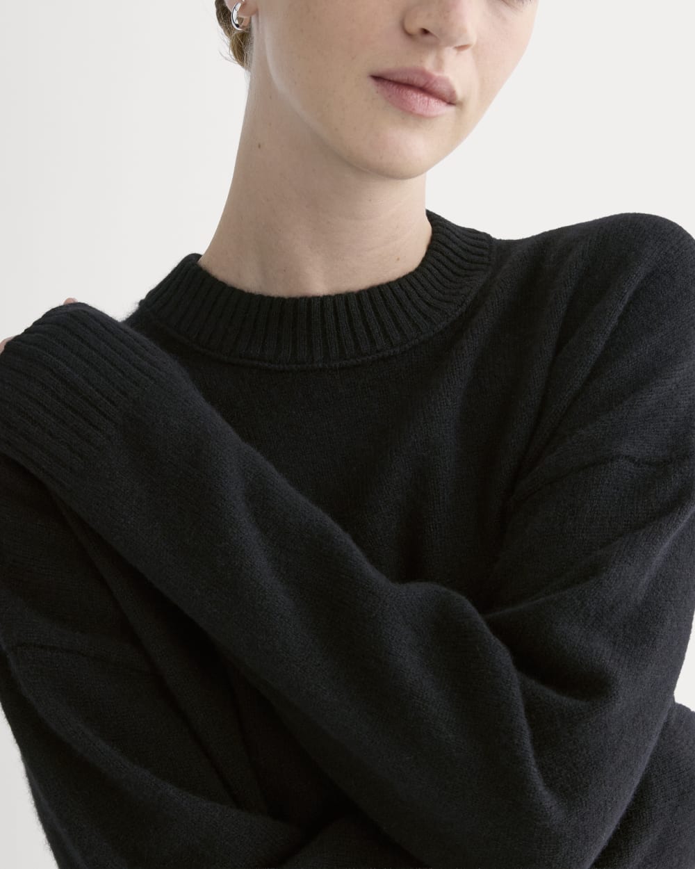 womens-cashmere-boyfriend-sweater-black