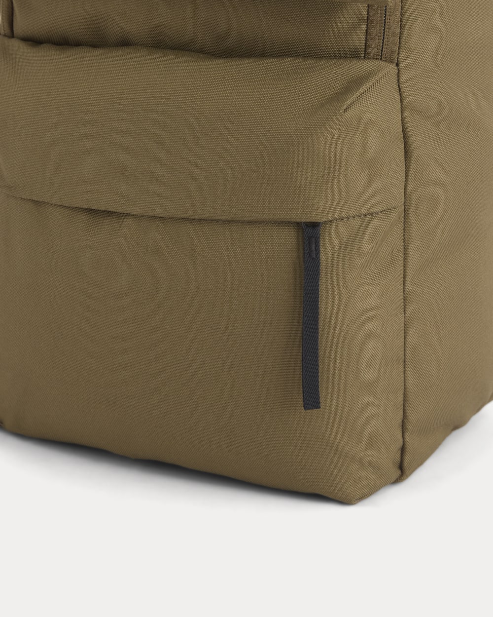 mens-renew-backpack-olive