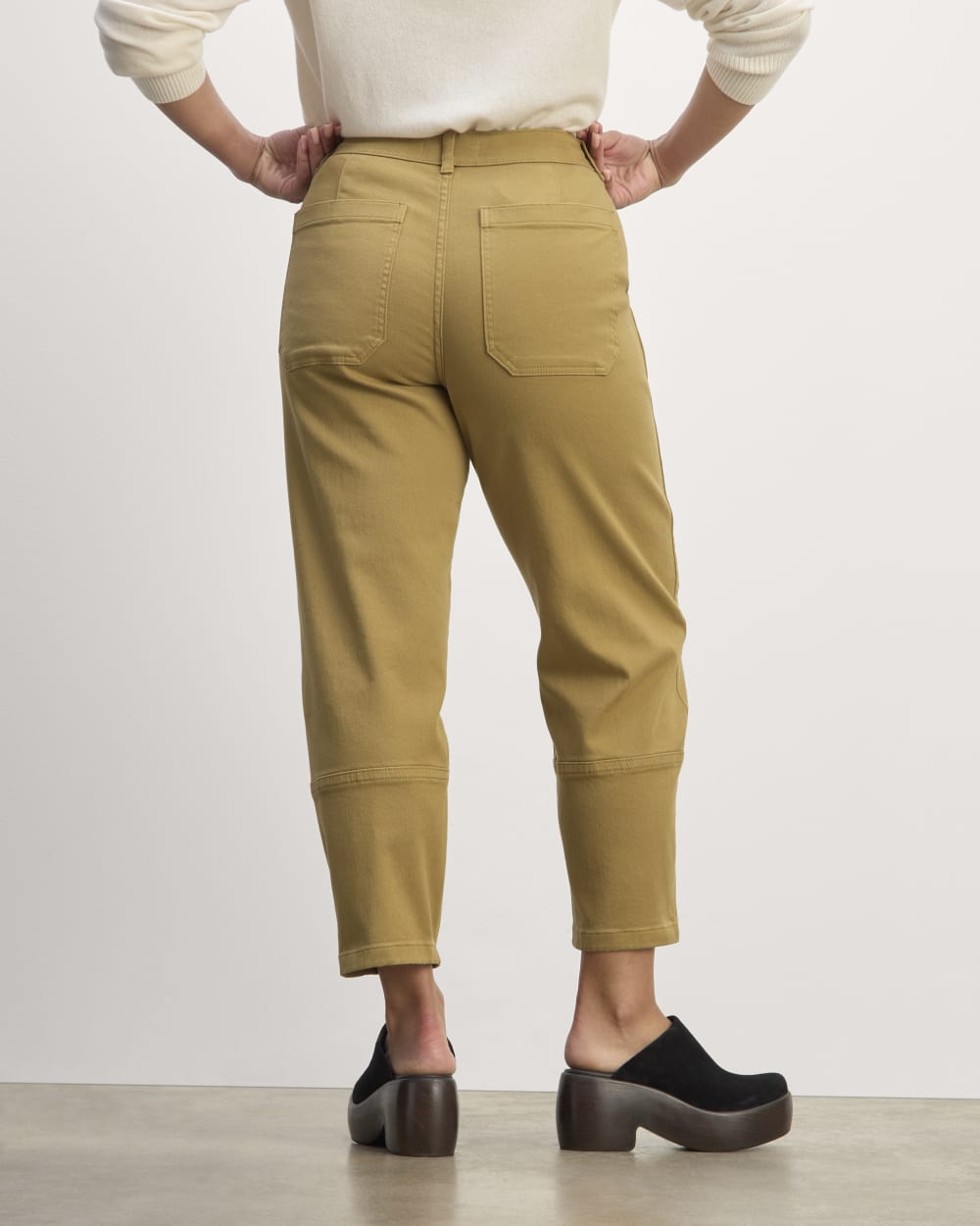 womens-utility-barrel-pant-fennel-seed
