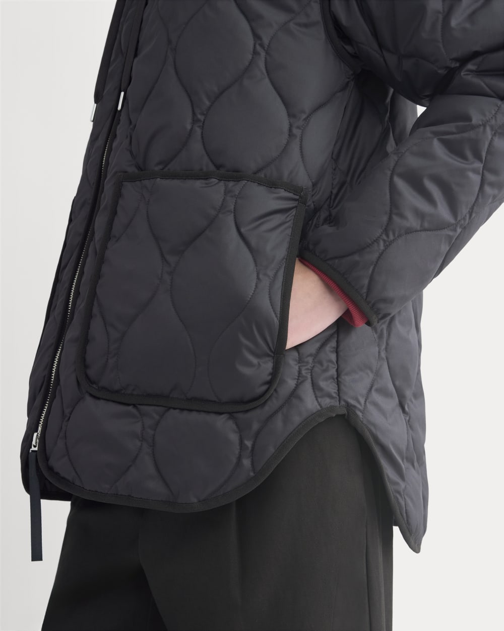 womens-renew-quilted-hooded-liner-black