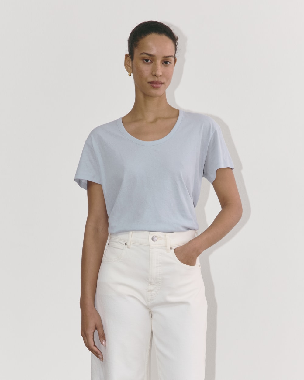 womens-air-scoop-neck-tee-blue-slate | primary