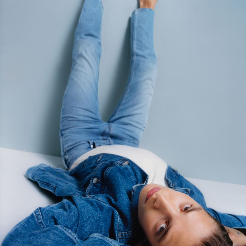 womens-90s-slouch-jean-vintage-sky