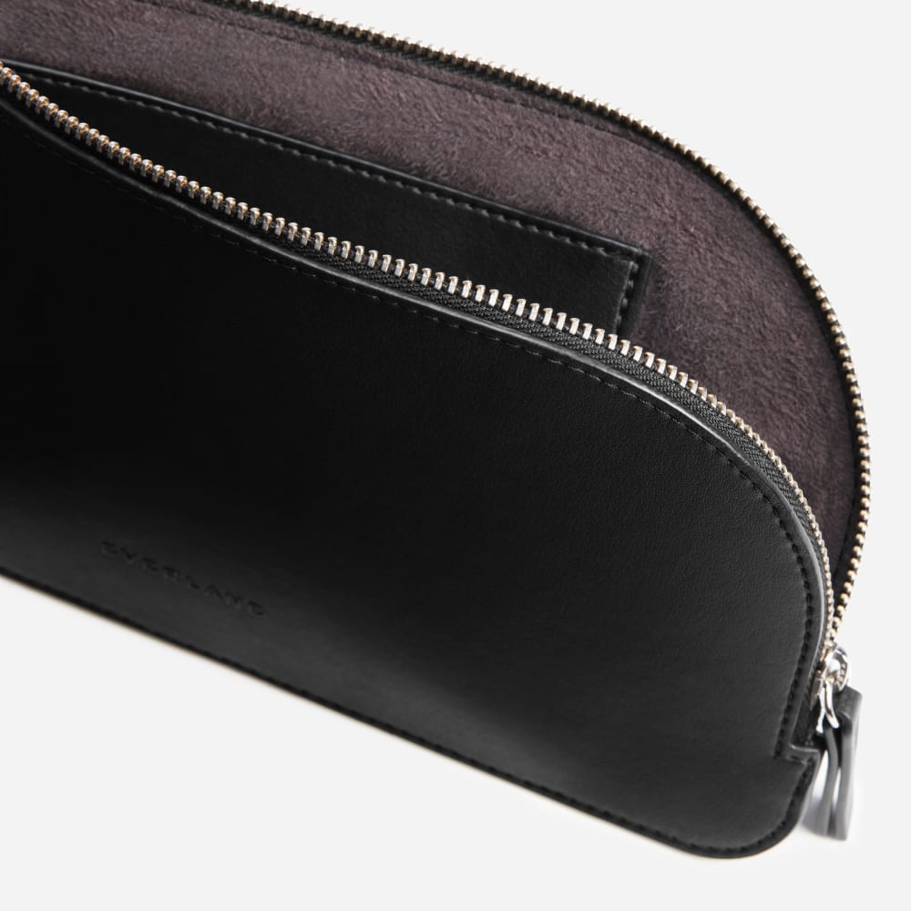 womens-cactus-leather-sling-bag-black