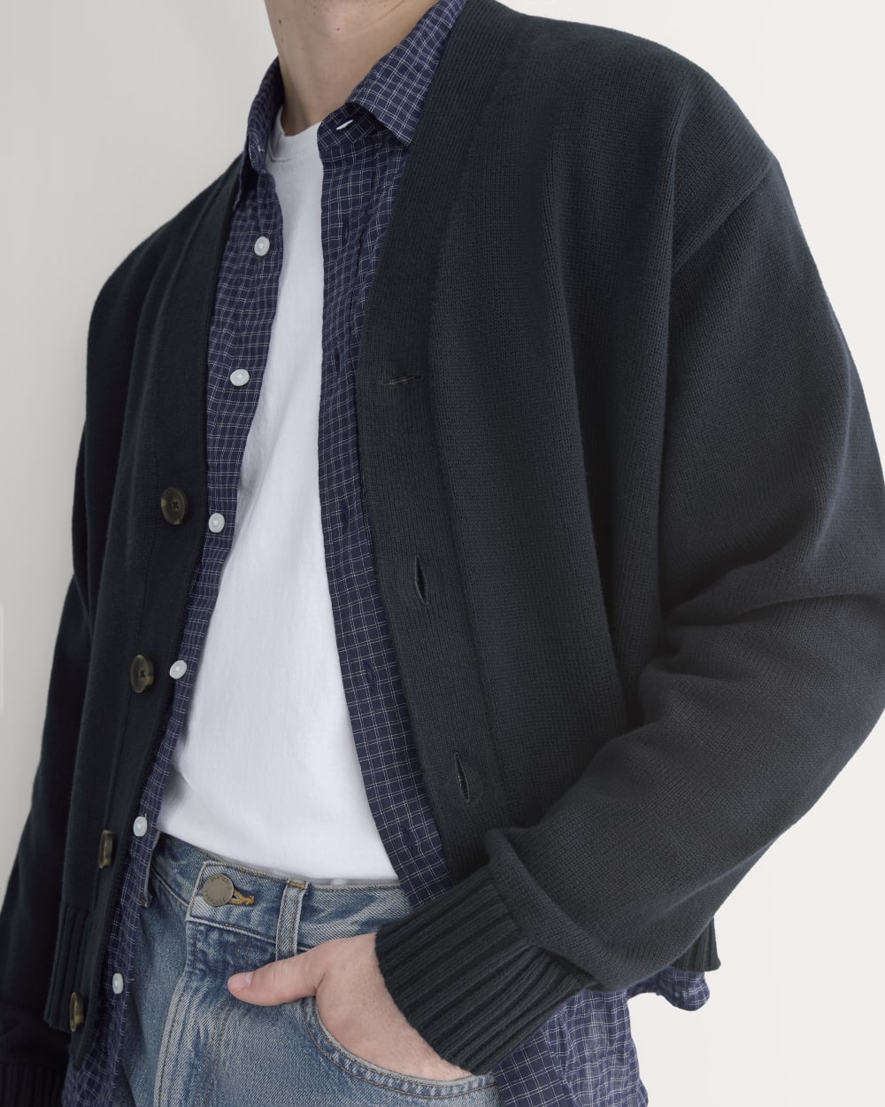 mens-cropped-cardigan-in-everyday-cotton-deep-navy