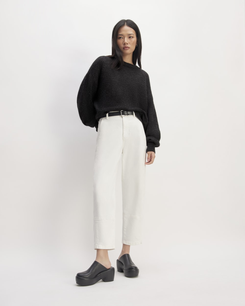 womens-alpaca-crew-black