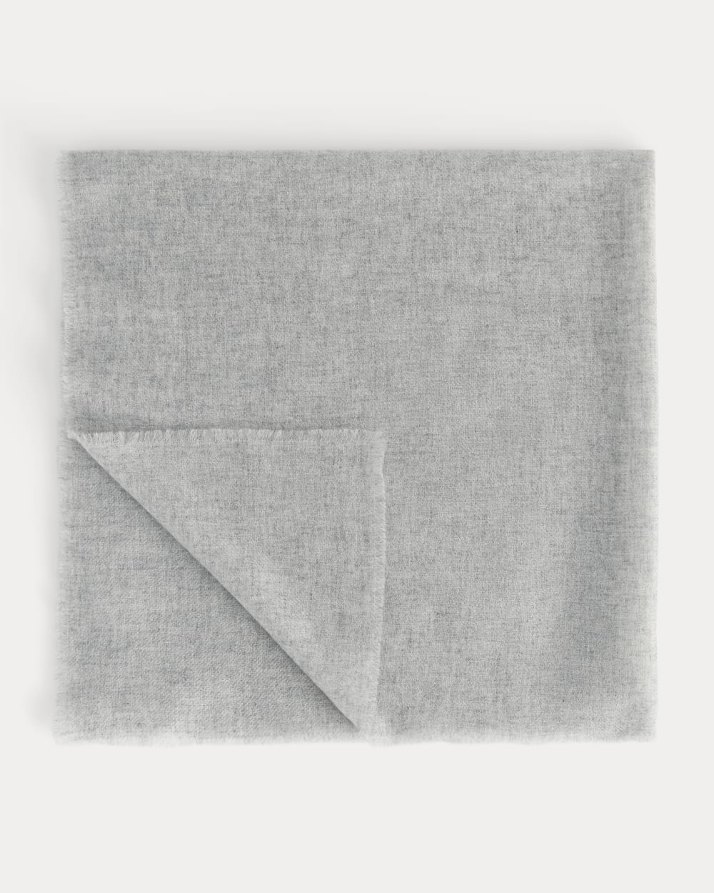 womens-cashmere-fthrwt-scarf-2-heather-grey
