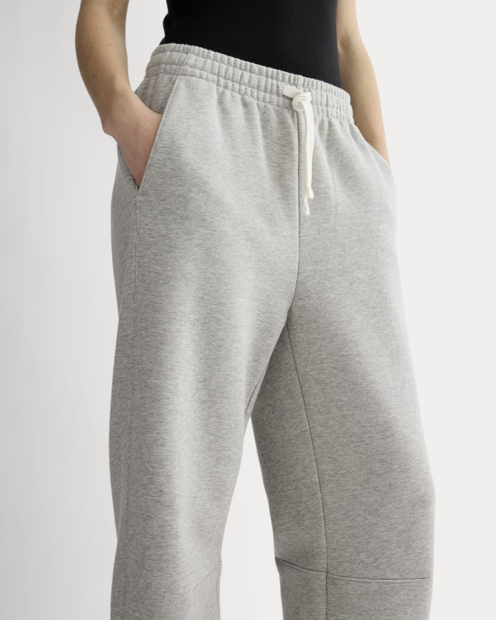 womens-laid-back-fleece-sweatpant-heathered-grey