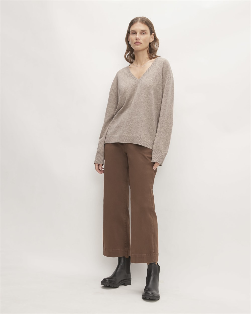 womens-cashmere-relaxed-v-neck-toasted-sesame