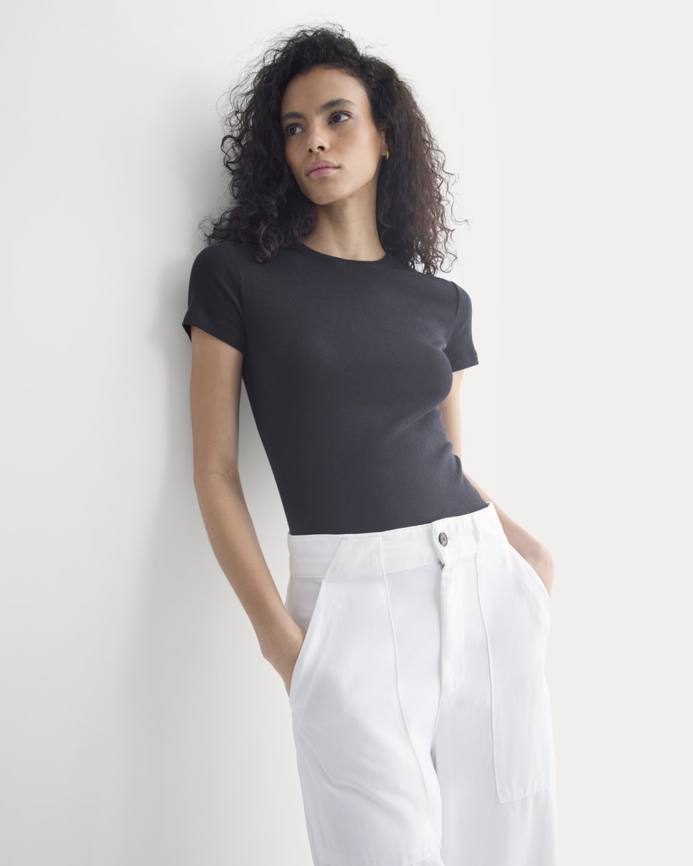 womens-everlight-short-sleeve-crew-black | primary