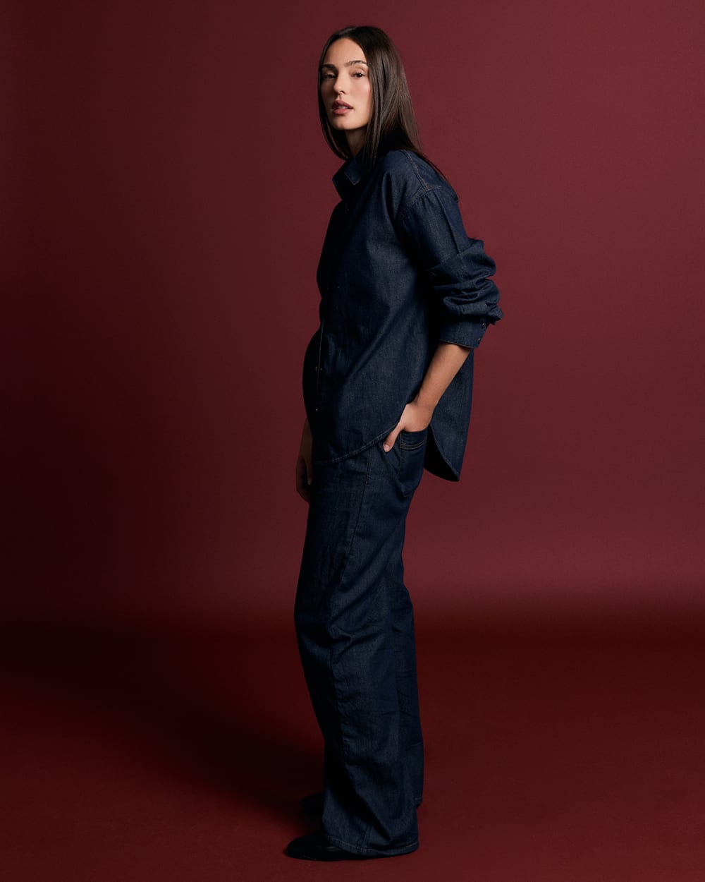 womens-everlane-ebdenim-crescent-jean-deep-bay-indigo | editorial