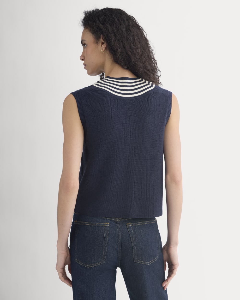 womens-relaxed-v-neck-vest-cottonmerino-navy