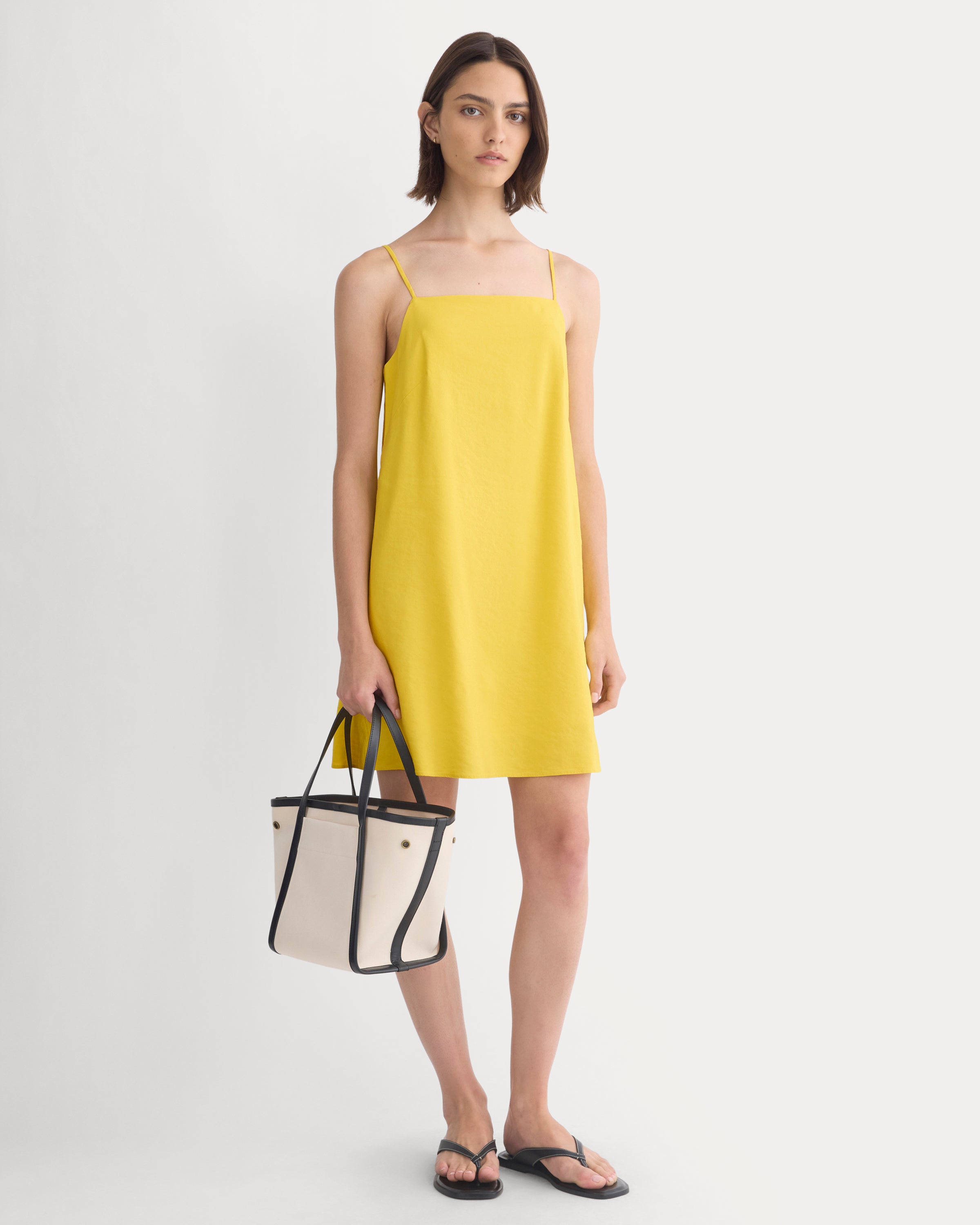 mini shift dress in linen EVEREVE Women's Lillian Linen Shift Dress, Size XS, Banana Yellow/Mustard, Cotton
