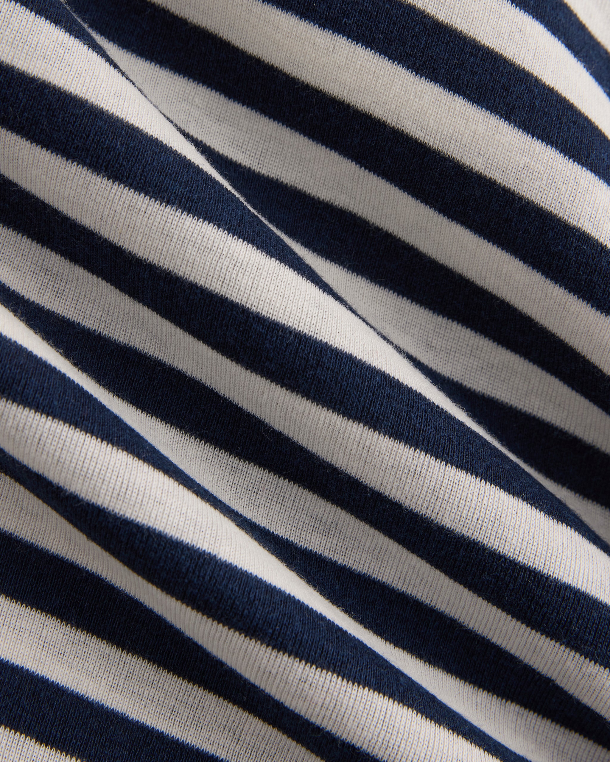 Tissue Long-Sleeve Crew | Bone / Navy