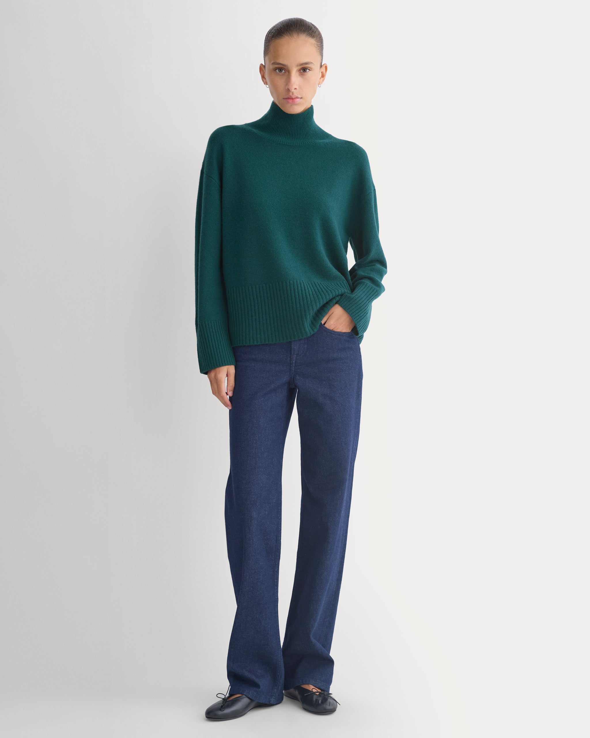 The Boxy Turtleneck in Cashmere | Ponderosa Pine