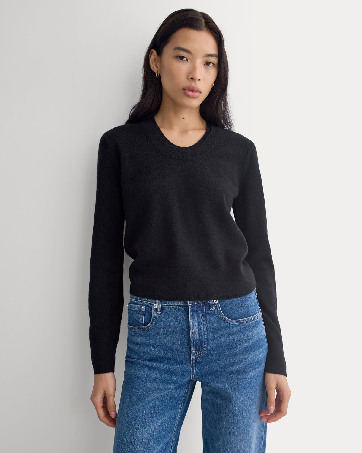 Fine Cashmere Long-Sleeve U-Neck Sweater | Black
