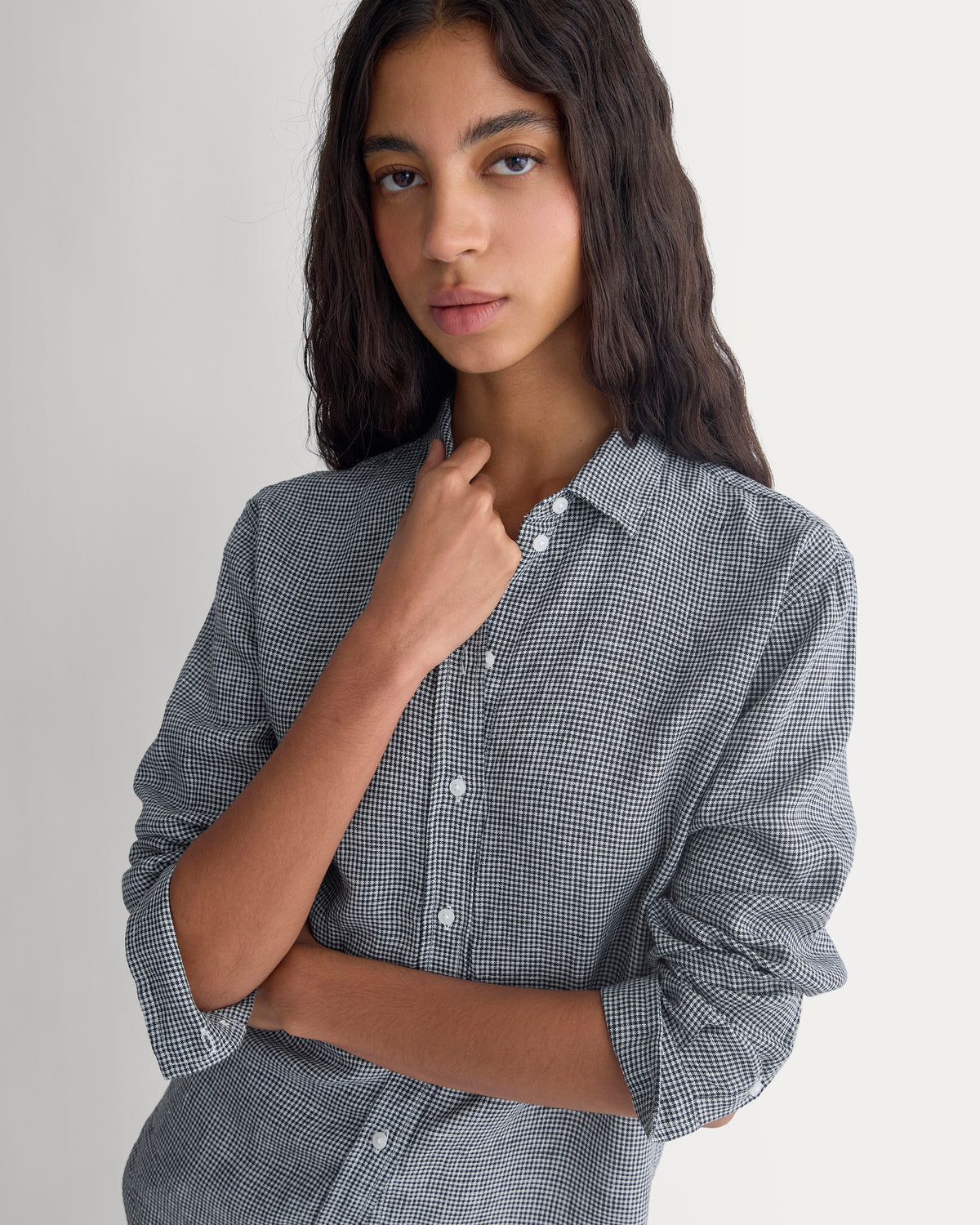 The Must-Have Shirt in Linen | True Navy/Skywriting Gingham