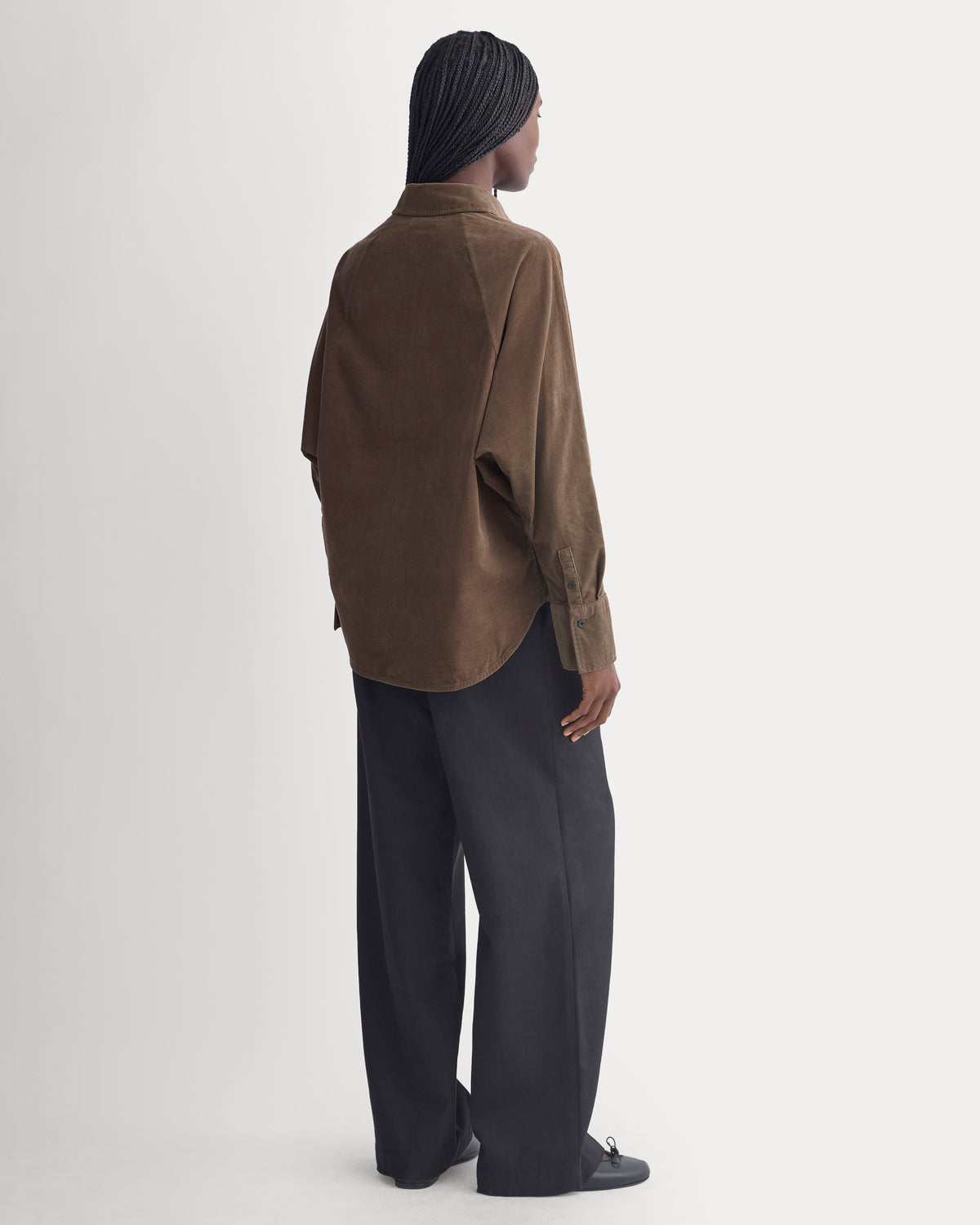 Oversized Raglan Shirt in Pinwale Corduroy | Deep Taupe