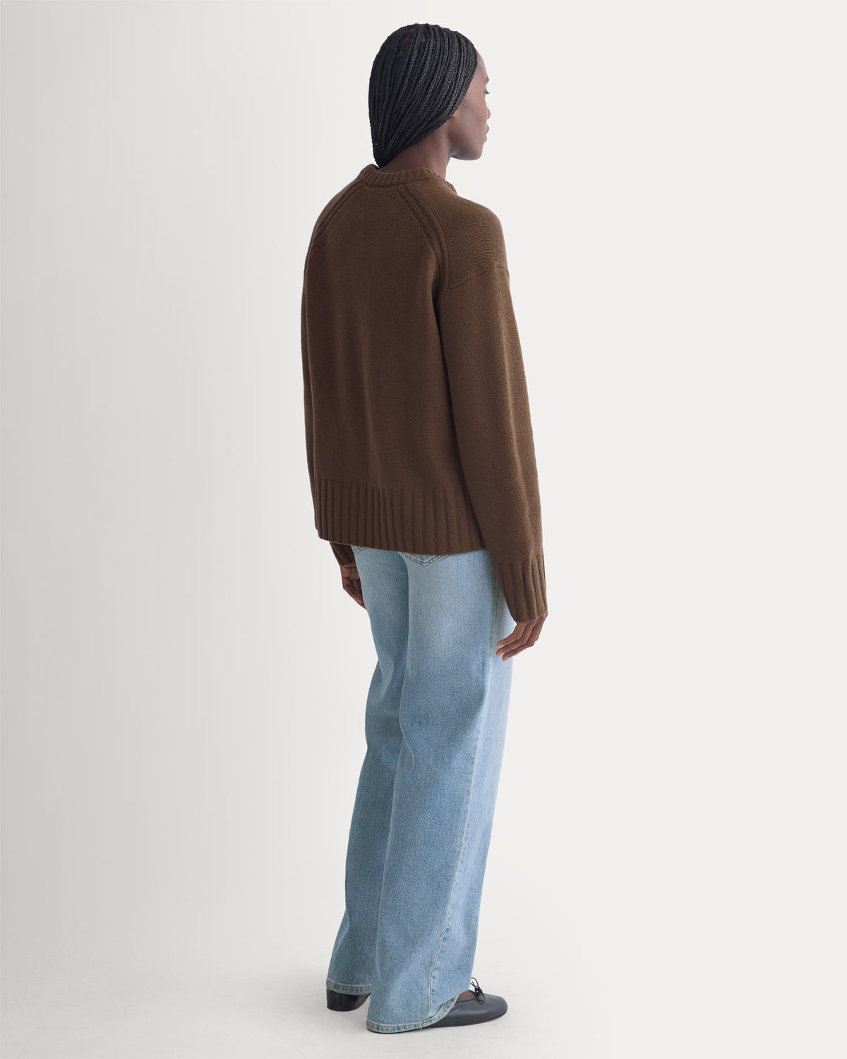 V-Neck Sweater in Extrafine Luxe Merino | Cocoa