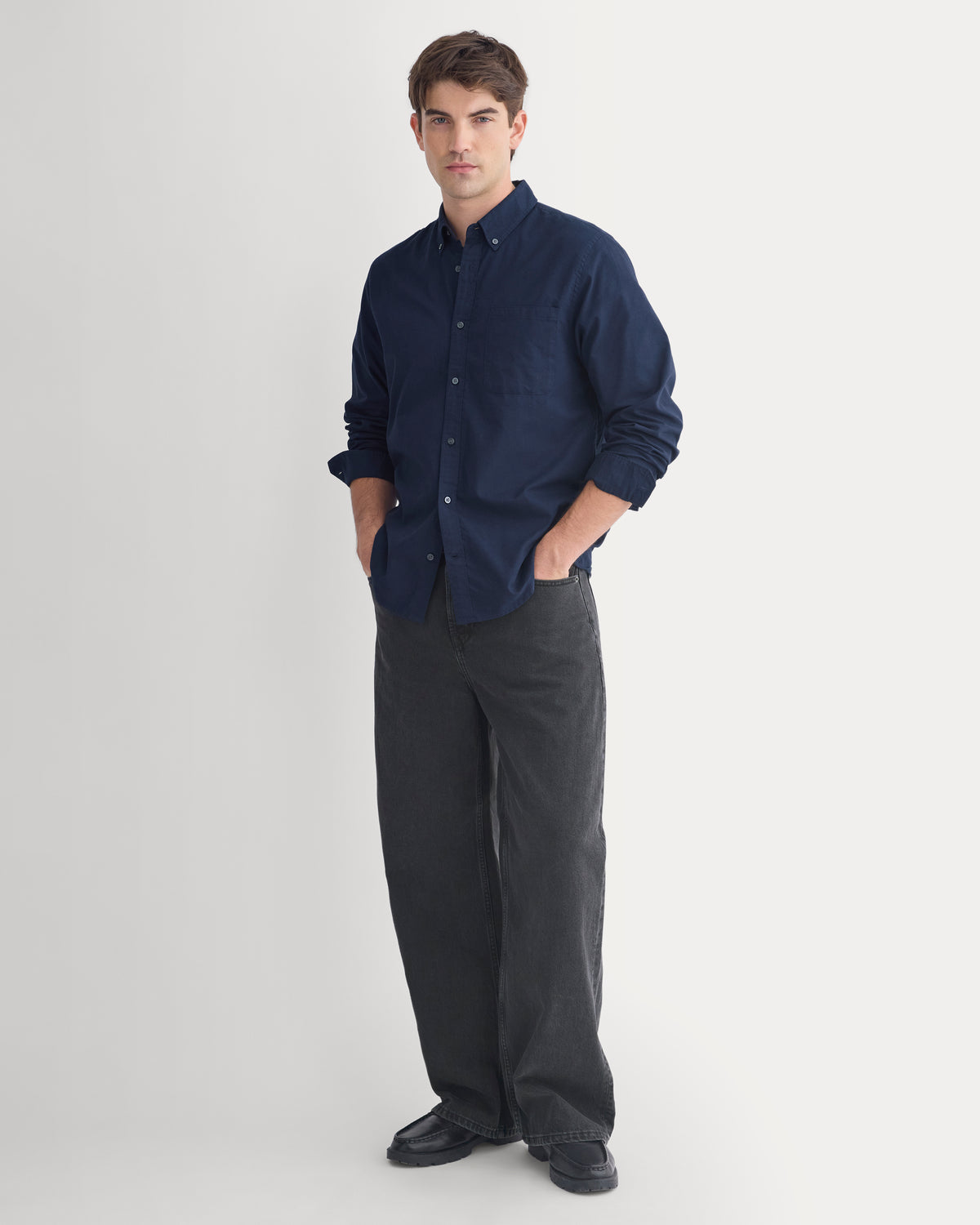 Lightweight Slim-Fit Oxford | Navy