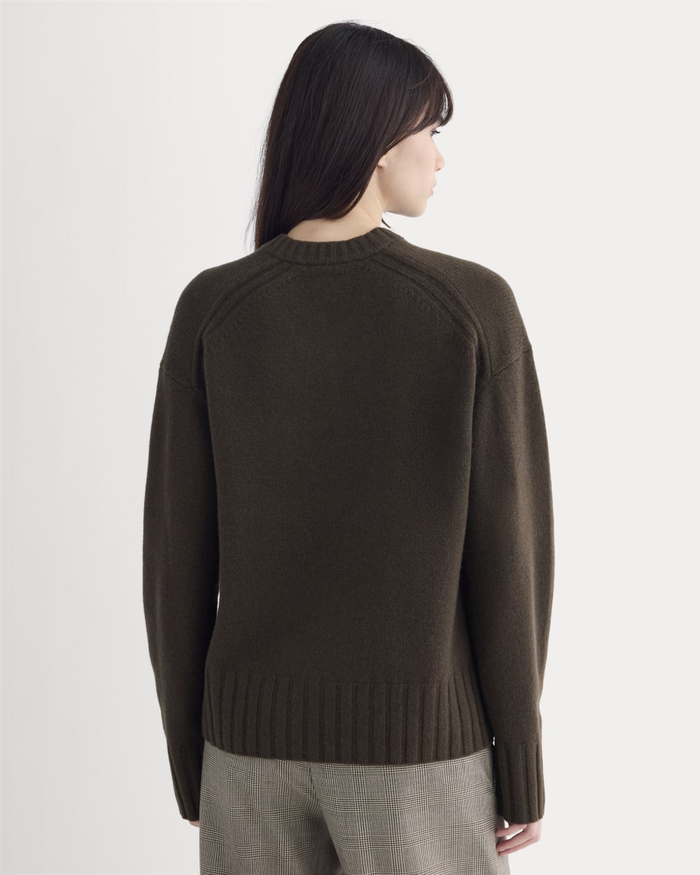 womens-v-neck-sweater-extrafine-merino-coffee-bean