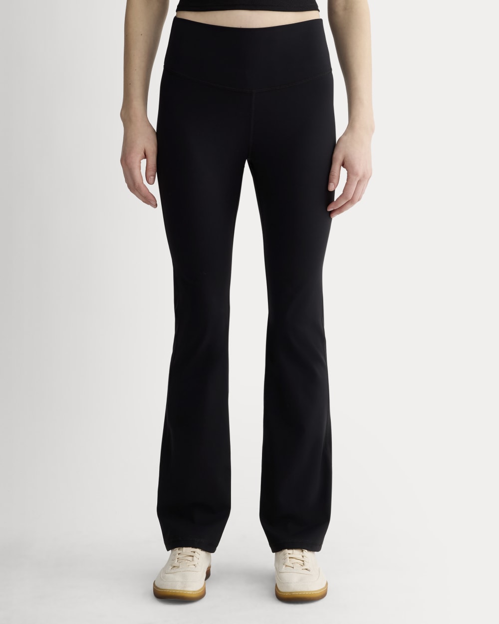 womens-perform-flare-legging-black