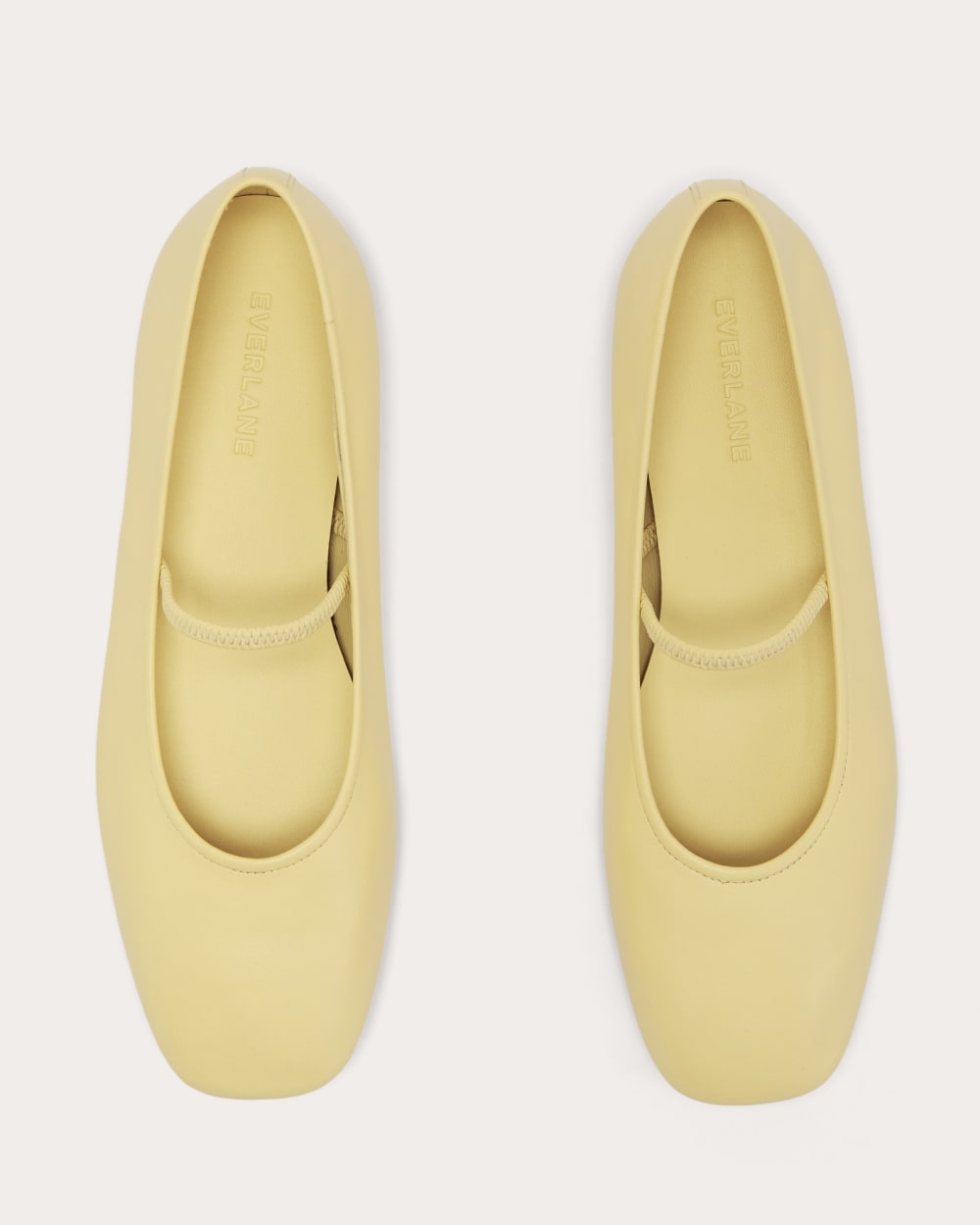 womens-leather-day-mary-jane-straw