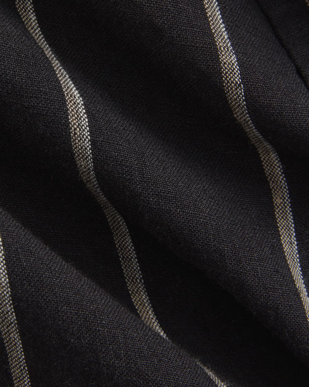 womens-relaxed-linen-shirt-black-stripe | alt