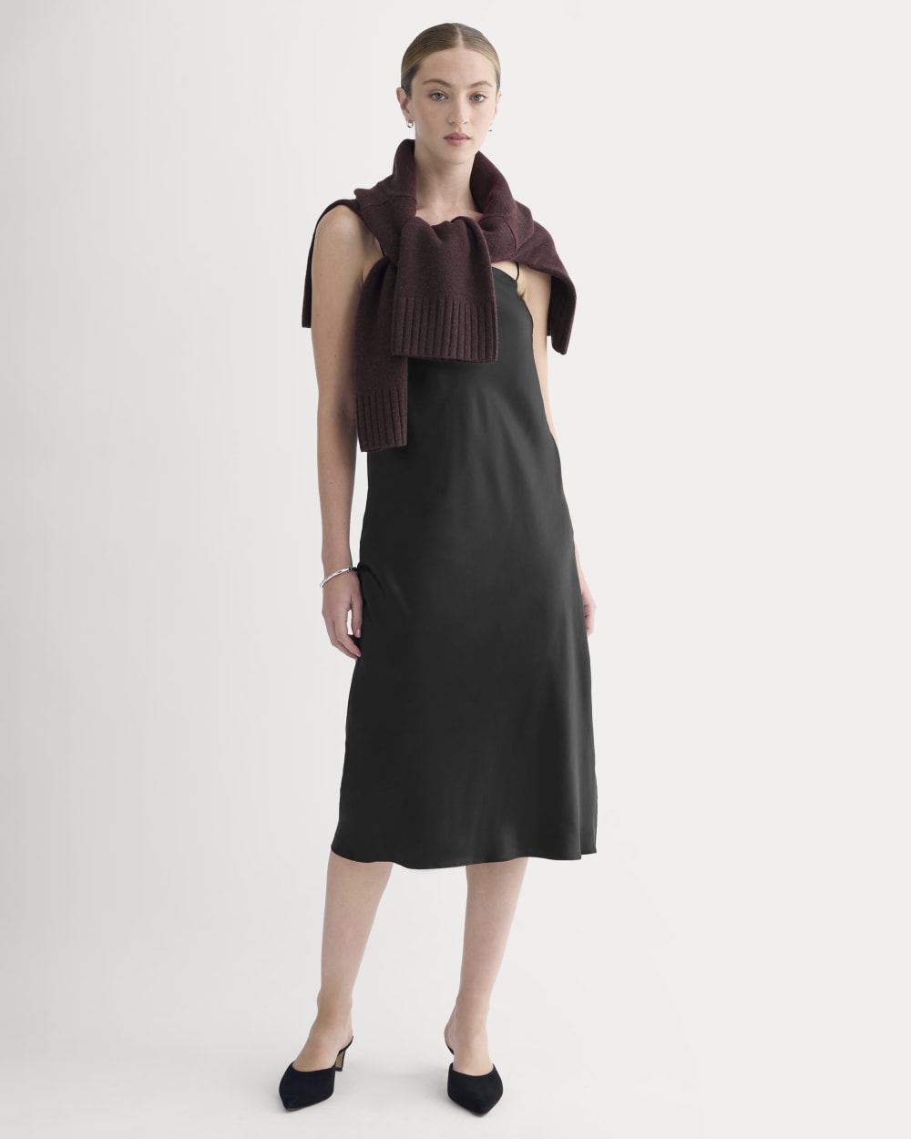 Everlane Slip Dress In Silk Charmeuse In Black, Size 4, Viscose Everlane Slip Dress In Silk Charmeuse In Black, Size 4, Viscose