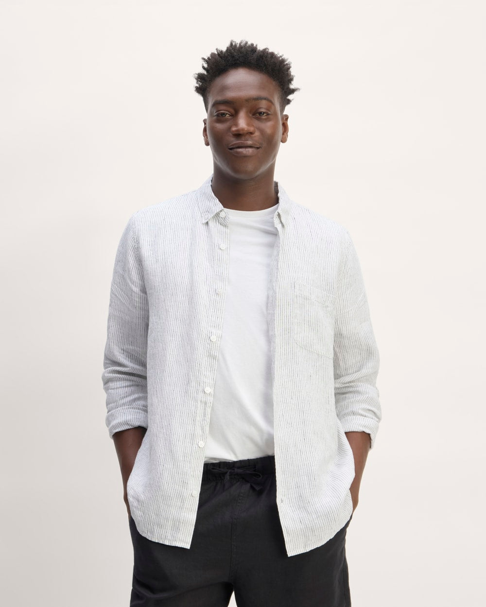 The Classic Shirt in Linen | White / Black – Everlane