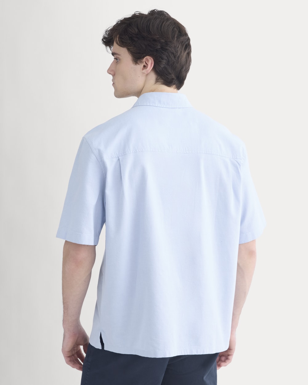 mens-lightweight-short-sleeve-oxford-light-blue