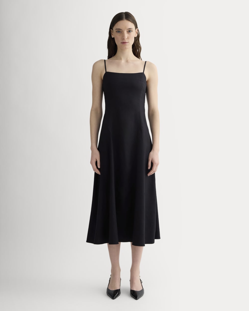 womens-seamed-dress-stretch-linen-black | primary