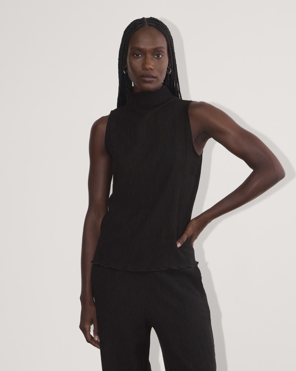 The Crinkle Tank | Black – Everlane