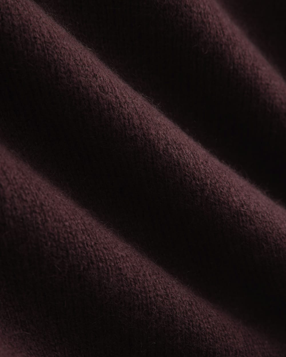 womens-cashmere-slim-crew-sweater-wine